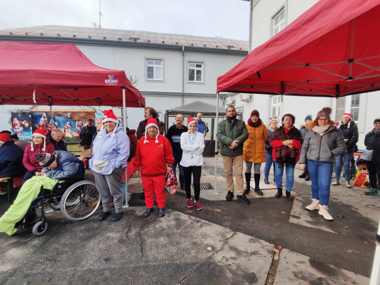 Vianočná kapustnica a vystúpenie predškolákov z MŠ Báhoň | obrázok č.: 20 