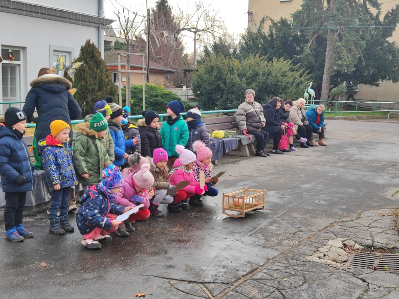 Vianočná kapustnica a vystúpenie predškolákov z MŠ Báhoň | obrázok č.: 11 